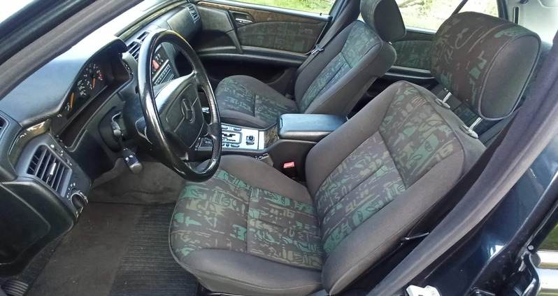 Mercedes-Benz Klasa E cena 29990 przebieg: 256352, rok produkcji 1998 z Jastrzębie-Zdrój małe 277